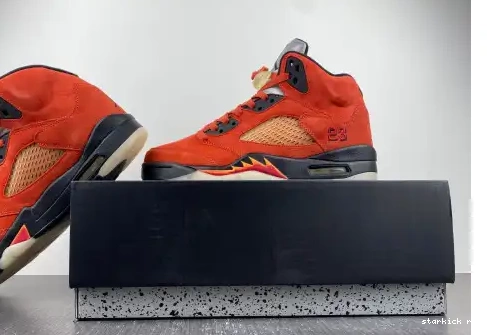 Mars 5 Retro DD9336-800 Jordan DD9336-800 on Dunk 0421